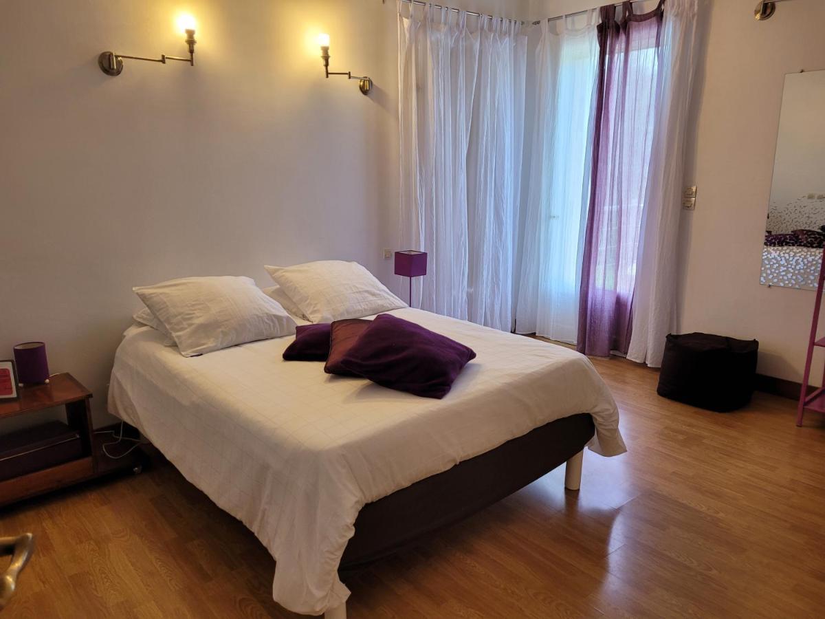 Bed & Breakfast La Marviniere Saint-Bonnet-sur-Gironde